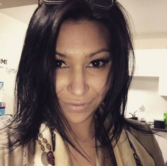 Meet your Posher, Julie - Picture 1 of 1